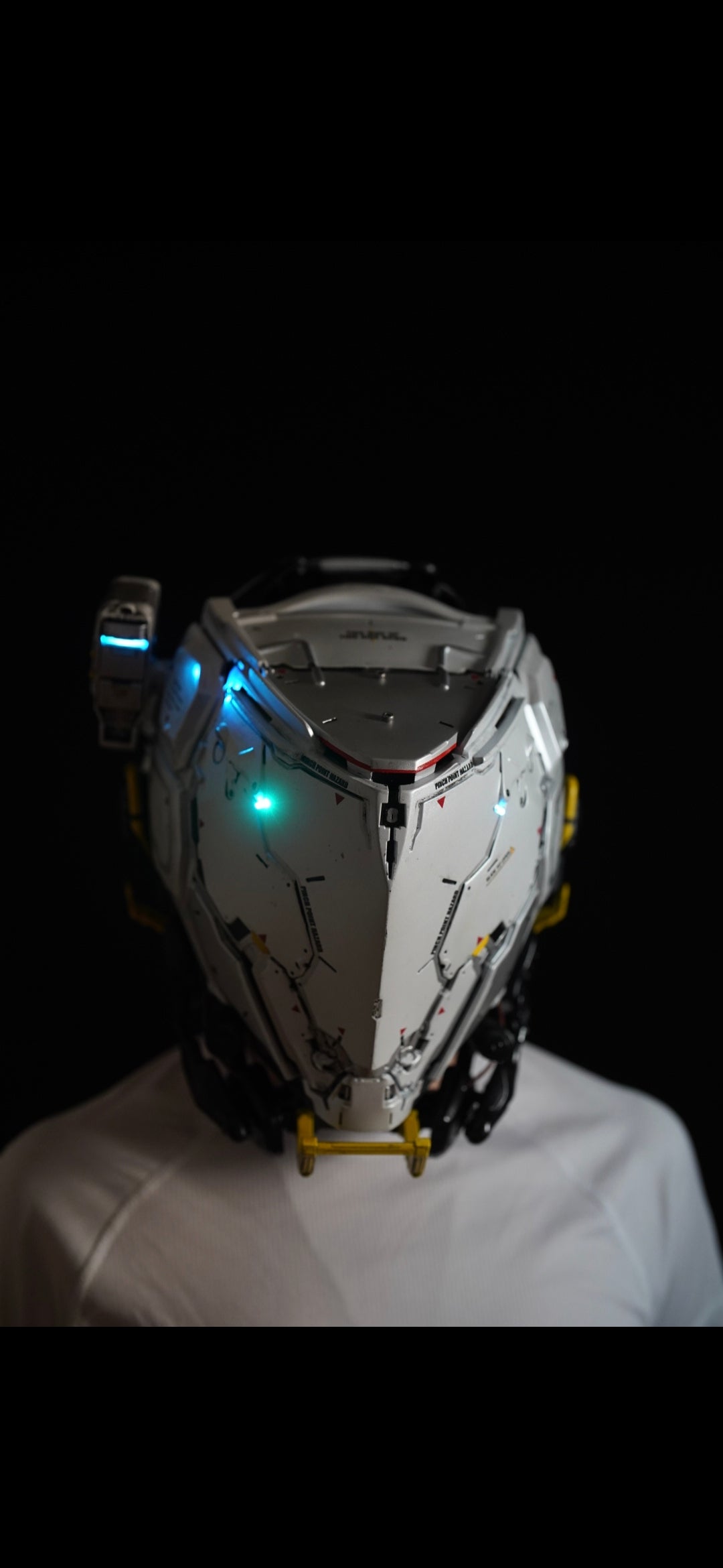 PRAGMATA helmet replica (only helmet)